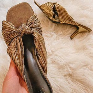 Nikita Bow Mule Sandal